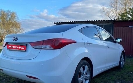 Hyundai Elantra V, 2012 год, 800 000 рублей, 3 фотография