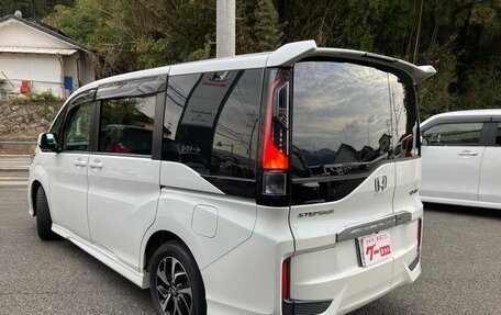 Honda Stepwgn IV, 2018 год, 1 690 000 рублей, 10 фотография