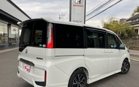 Honda Stepwgn IV, 2018 год, 1 690 000 рублей, 3 фотография