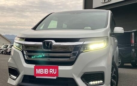 Honda Stepwgn IV, 2018 год, 1 690 000 рублей, 5 фотография