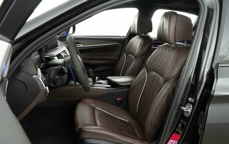 BMW 5 серия, 2019 год, 4 227 077 рублей, 12 фотография