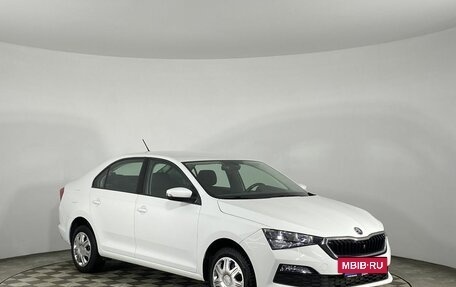 Skoda Rapid II, 2021 год, 1 650 000 рублей, 2 фотография