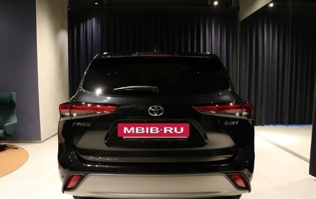 Toyota Highlander, 2025 год, 5 790 000 рублей, 2 фотография