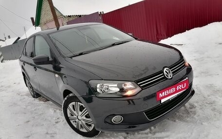 Volkswagen Polo VI (EU Market), 2011 год, 670 000 рублей, 3 фотография