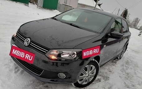 Volkswagen Polo VI (EU Market), 2011 год, 670 000 рублей, 4 фотография