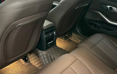 BMW 3 серия, 2024 год, 4 500 000 рублей, 15 фотография