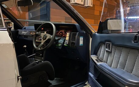 Nissan Skyline, 1985 год, 550 000 рублей, 11 фотография