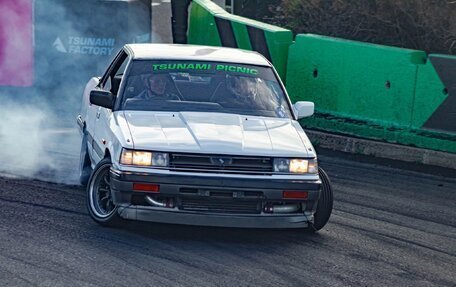 Nissan Skyline, 1985 год, 550 000 рублей, 15 фотография