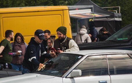 Nissan Skyline, 1985 год, 550 000 рублей, 18 фотография