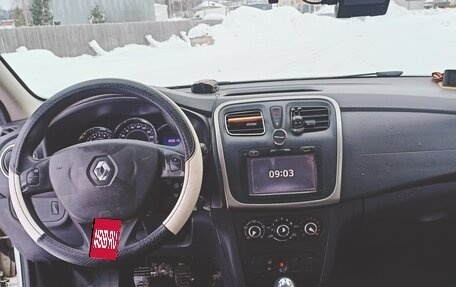 Renault Sandero II рестайлинг, 2017 год, 800 000 рублей, 3 фотография