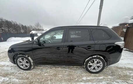 Mitsubishi Outlander III рестайлинг 3, 2012 год, 1 249 000 рублей, 6 фотография