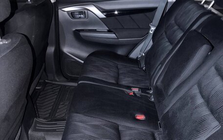 Mitsubishi Pajero Sport III рестайлинг, 2017 год, 3 000 000 рублей, 9 фотография