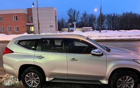 Mitsubishi Pajero Sport III рестайлинг, 2017 год, 3 000 000 рублей, 11 фотография