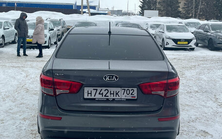 KIA Rio III рестайлинг, 2016 год, 1 050 000 рублей, 6 фотография