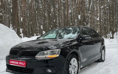 Volkswagen Jetta VI, 2014 год, 870 000 рублей, 1 фотография