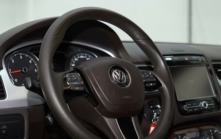 Volkswagen Touareg III, 2011 год, 1 595 000 рублей, 7 фотография