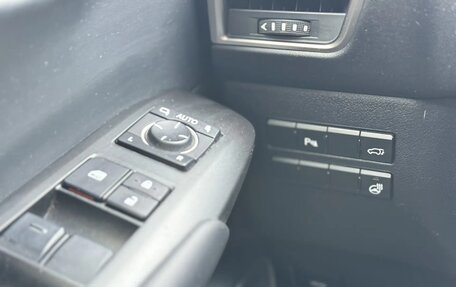 Lexus NX I, 2015 год, 2 990 000 рублей, 17 фотография