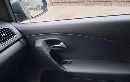 Volkswagen Polo VI (EU Market), 2013 год, 730 000 рублей, 14 фотография