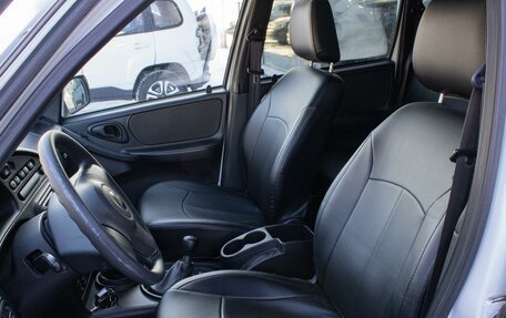 Chevrolet Niva I рестайлинг, 2017 год, 739 000 рублей, 8 фотография