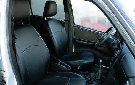 Chevrolet Niva I рестайлинг, 2017 год, 739 000 рублей, 10 фотография