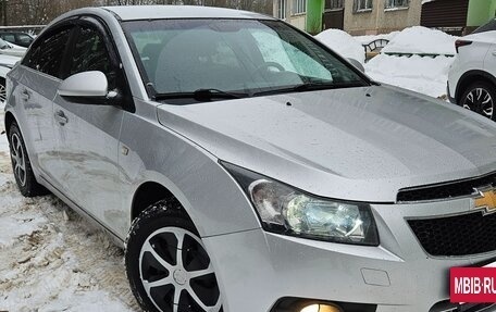 Chevrolet Cruze II, 2012 год, 650 000 рублей, 3 фотография