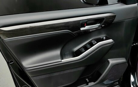 Toyota Highlander, 2025 год, 5 950 000 рублей, 18 фотография