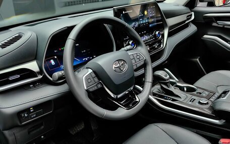 Toyota Highlander, 2025 год, 5 950 000 рублей, 15 фотография