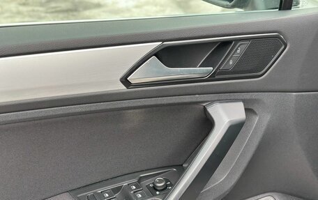 Volkswagen Tiguan II, 2017 год, 2 570 000 рублей, 11 фотография