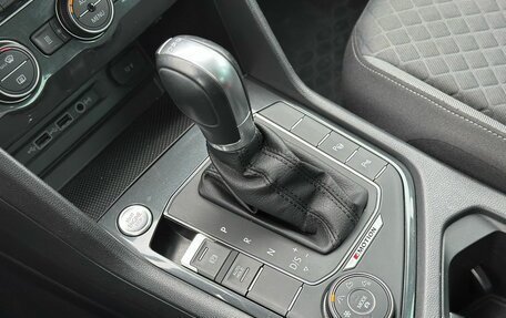 Volkswagen Tiguan II, 2017 год, 2 570 000 рублей, 18 фотография