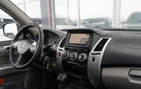 Mitsubishi Pajero Sport II рестайлинг, 2012 год, 1 590 000 рублей, 12 фотография