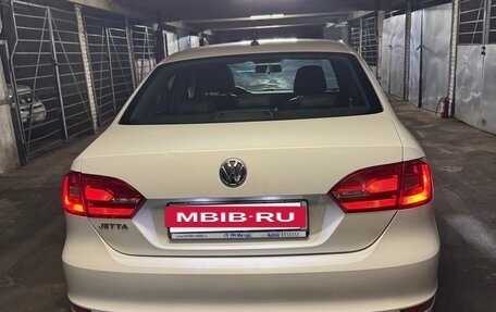 Volkswagen Jetta VI, 2014 год, 697 000 рублей, 4 фотография