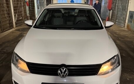 Volkswagen Jetta VI, 2014 год, 697 000 рублей, 3 фотография