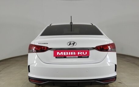 Hyundai Solaris II рестайлинг, 2022 год, 1 690 000 рублей, 6 фотография