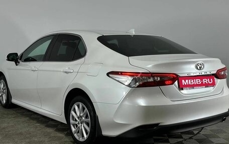 Toyota Camry, 2021 год, 3 690 000 рублей, 5 фотография