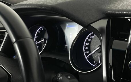 Toyota Camry, 2021 год, 3 690 000 рублей, 13 фотография