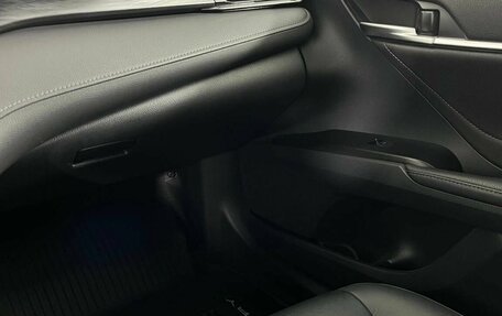 Toyota Camry, 2021 год, 3 690 000 рублей, 16 фотография
