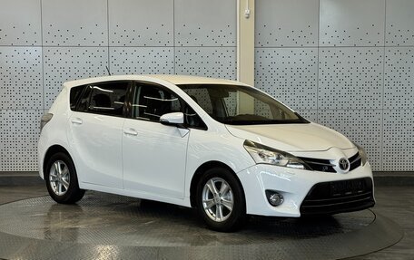 Toyota Verso I, 2013 год, 1 030 000 рублей, 1 фотография