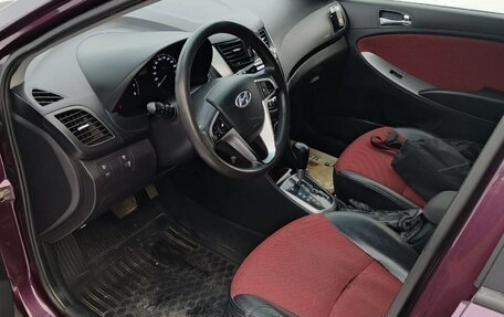 Hyundai Solaris II рестайлинг, 2011 год, 800 000 рублей, 1 фотография