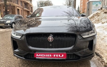 Jaguar I-Pace I, 2020 год, 4 000 000 рублей, 2 фотография
