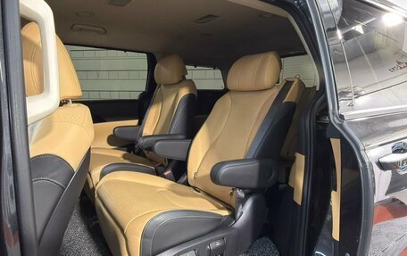 KIA Carnival, 2021 год, 4 800 000 рублей, 24 фотография