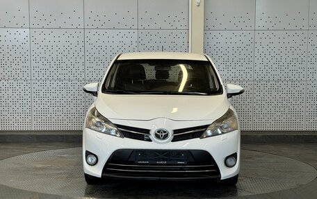 Toyota Verso I, 2013 год, 1 030 000 рублей, 5 фотография