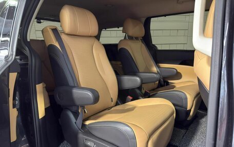 KIA Carnival, 2021 год, 4 800 000 рублей, 27 фотография