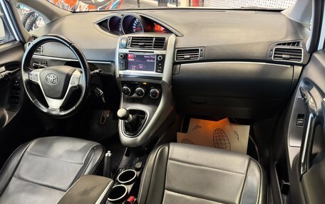 Toyota Verso I, 2013 год, 1 030 000 рублей, 8 фотография