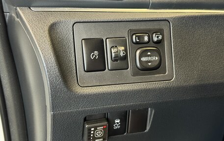 Toyota Verso I, 2013 год, 1 030 000 рублей, 13 фотография