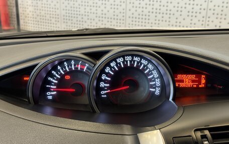 Toyota Verso I, 2013 год, 1 030 000 рублей, 14 фотография