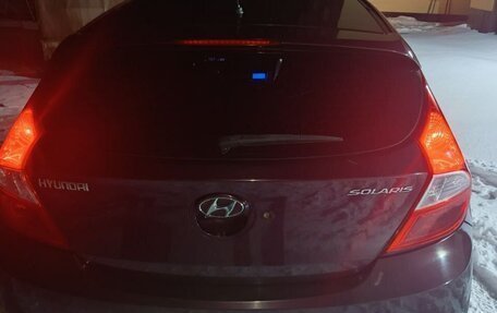 Hyundai Solaris II рестайлинг, 2011 год, 800 000 рублей, 11 фотография