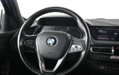 BMW 1 серия, 2020 год, 2 399 000 рублей, 15 фотография