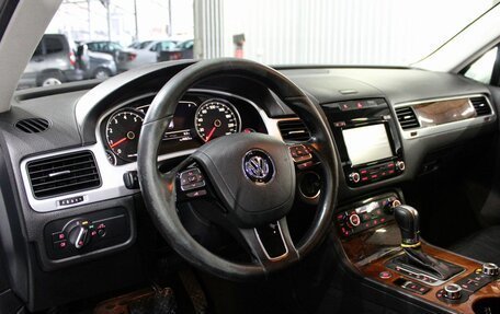 Volkswagen Touareg III, 2013 год, 1 849 000 рублей, 7 фотография