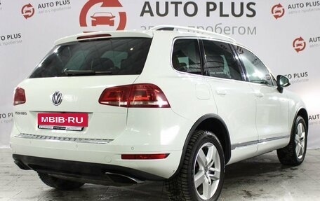 Volkswagen Touareg III, 2013 год, 1 849 000 рублей, 2 фотография