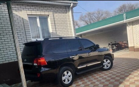 Toyota Land Cruiser 200, 2015 год, 3 900 000 рублей, 7 фотография